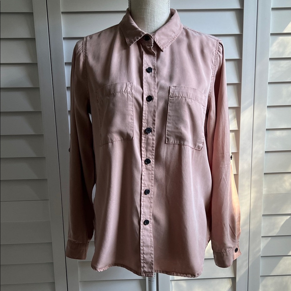 Universal Thread Button Up